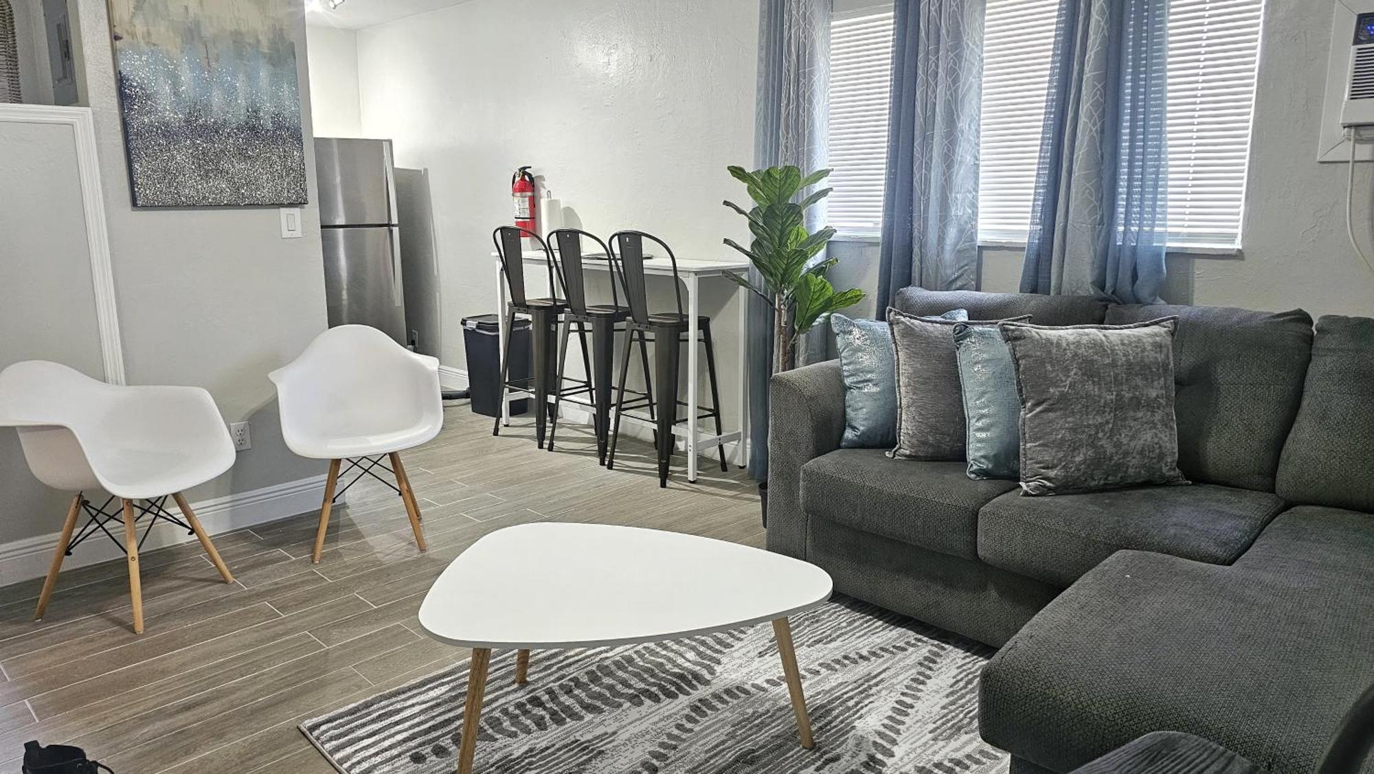 Big Tv Apartment 5 Miles From Hard Rock Casino Hollywood Eksteriør billede